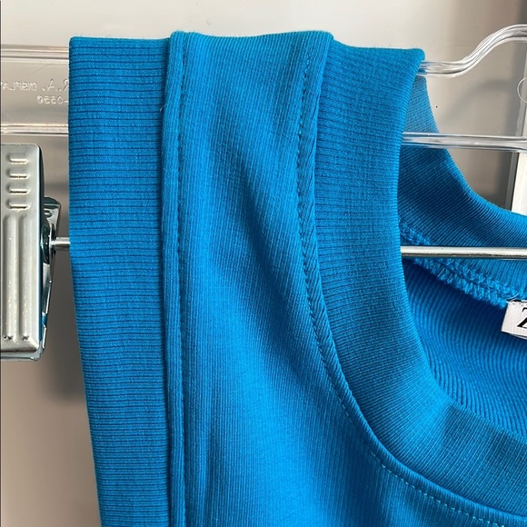 ZARA NWOT Turquoise Sleeveless Women's Top, Size L - Picture 3 of 7
